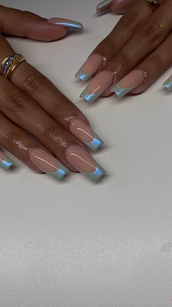 17 Chrome Baby Blue French Tip Nail Ideas to Screenshot for Your Next Winter Manicure 28 image11