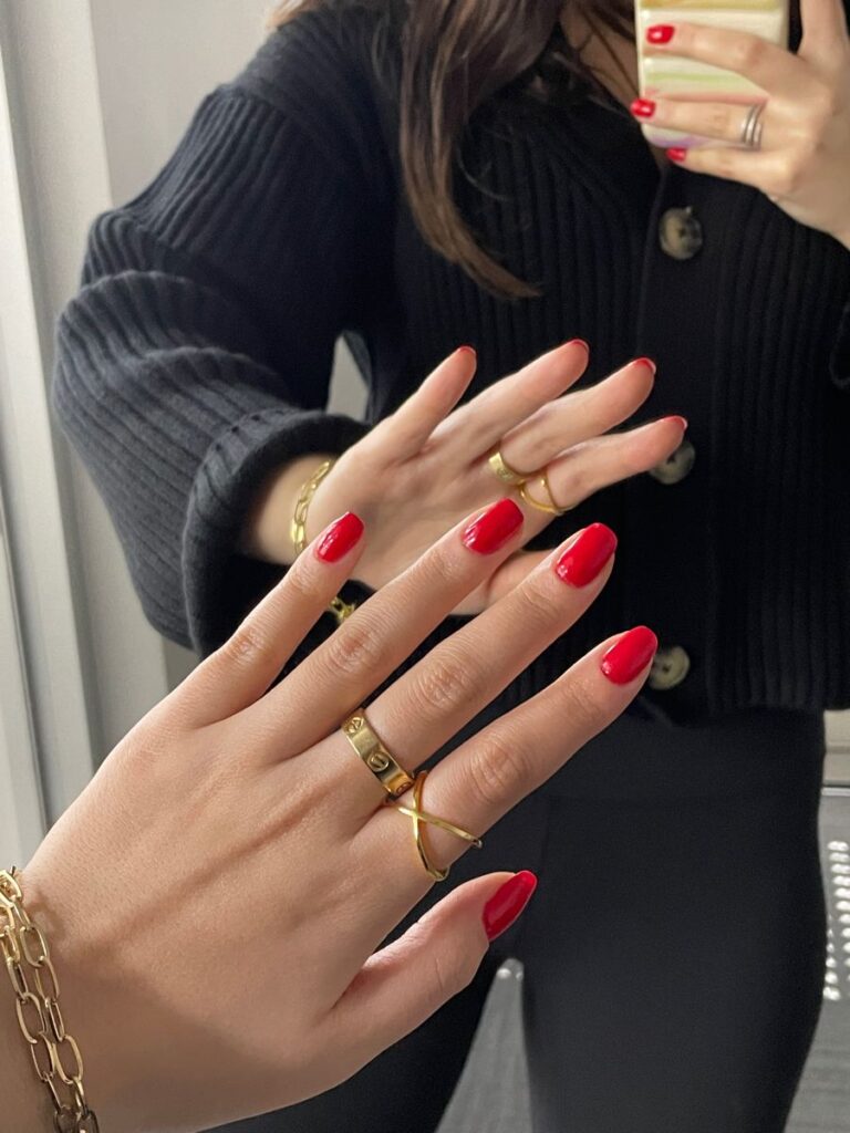 19 Red Almond Nails That Prove Classic Manicures Are Never Boring 15 image25