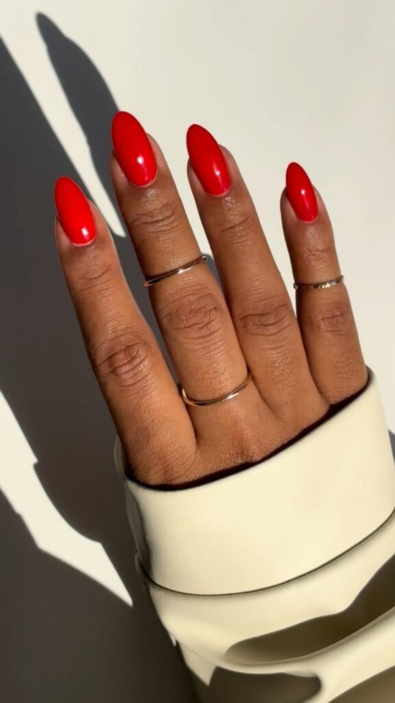 19 Red Almond Nails That Prove Classic Manicures Are Never Boring 19 image29