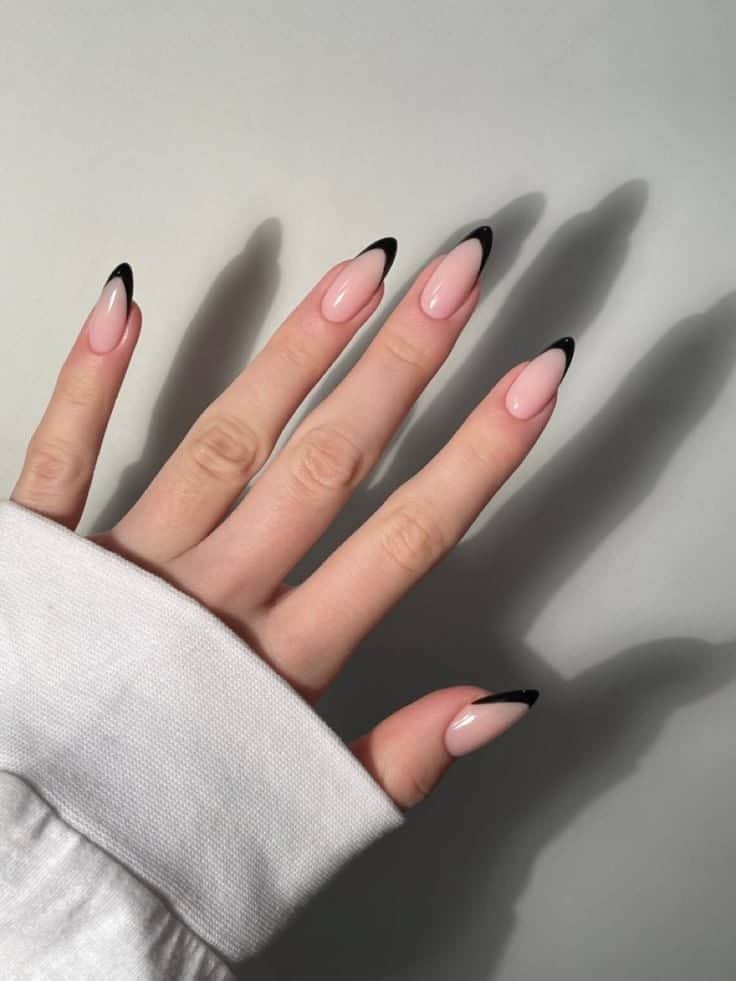 17 Black French Tip Nails That Turn a Classic Manicure Into a Statement 23 image37