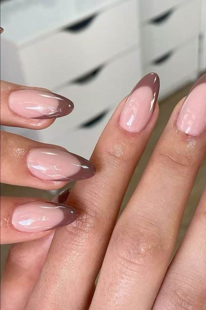 37 Brown French Tip Nails That Feel Chic, Modern, and Wearable 32 image4 3