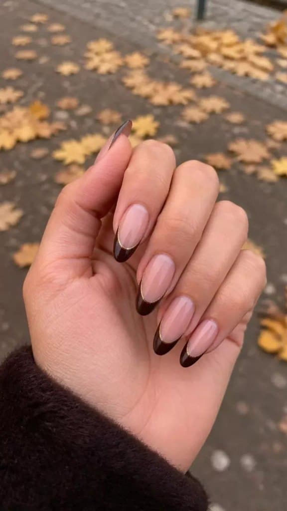37 Brown French Tip Nails That Feel Chic, Modern, and Wearable 49 image41