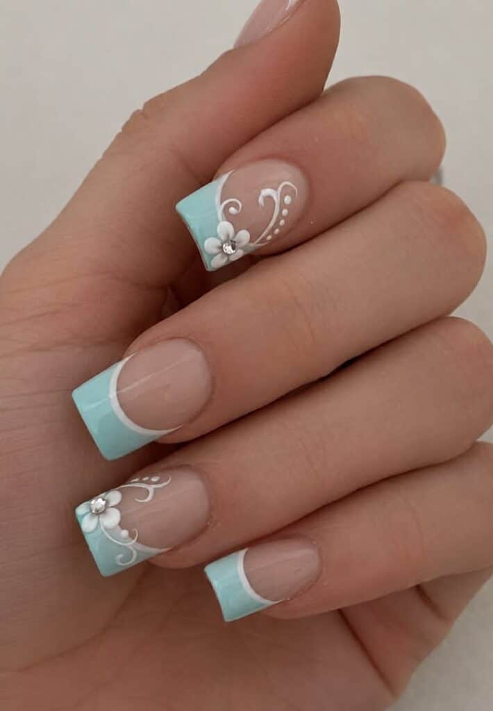 17 Chrome Baby Blue French Tip Nail Ideas to Screenshot for Your Next Winter Manicure 23 image6