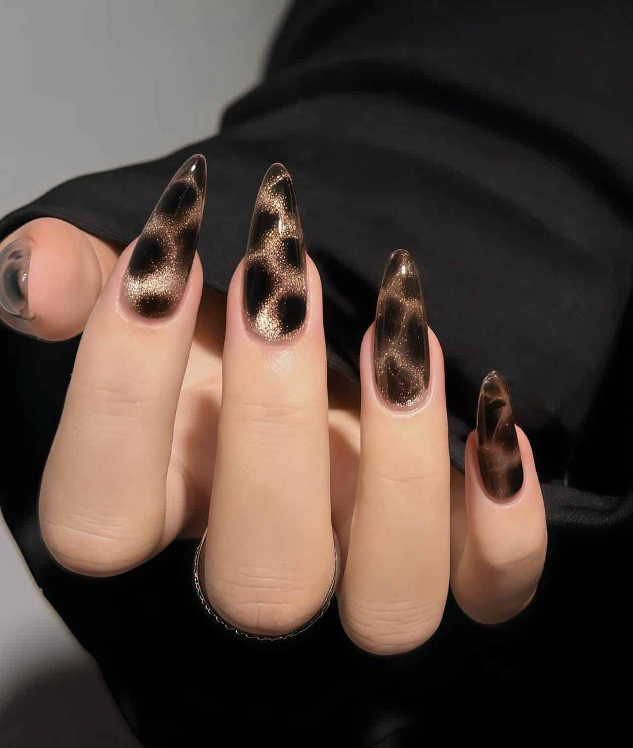 42 Cat Eye Nails Design Ideas That Make Every Manicure Look Magnetic 14 image1 3