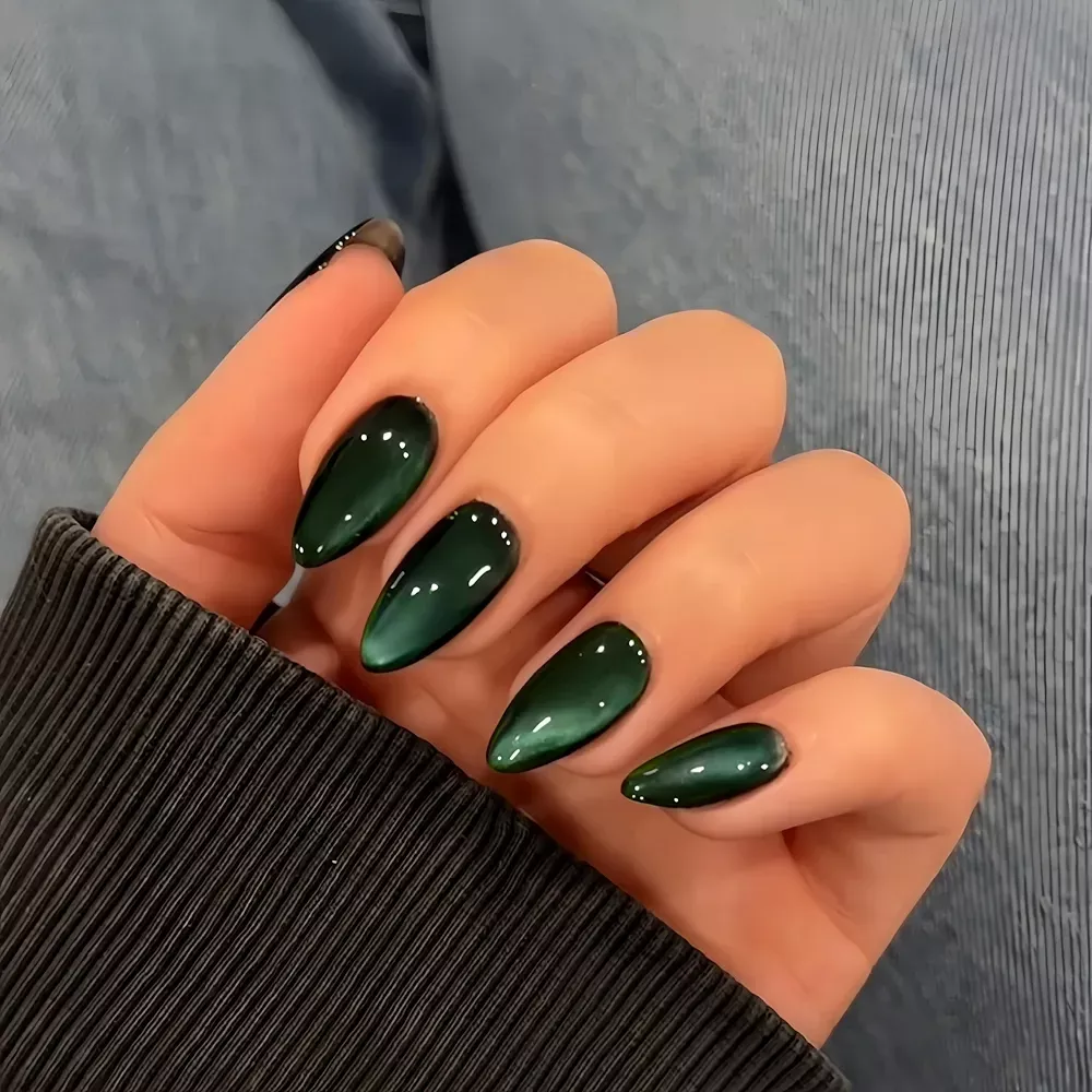 42 Cat Eye Nails Design Ideas That Make Every Manicure Look Magnetic 25 image39